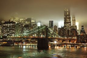 Фотообои Туман над ночным Нью-Йорком